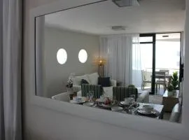 Luxurious 3-bedroom Bloubergstrand Cape Town beachfront apartment with stunning sea and beach view