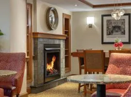 汉普顿波特兰机场酒店