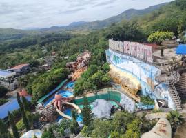 Sam's Mountainview Resort & Hotel，位于Diffun的酒店