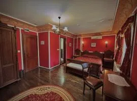 文艺复兴广场家庭酒店