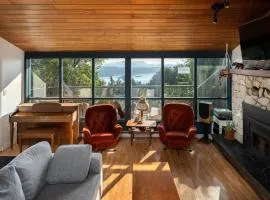 The Mushroom Manor B&B and Cedar Sauna