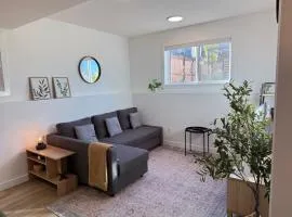 Cozy 2BR retreat in Rosewood