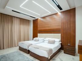 My Villa Hotel，位于Sheikh Zayed的带停车场的酒店