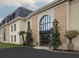 Best Western Plus Hotel Saint-Roch Orleans，位于奥尔良的低价酒店