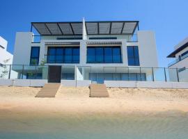 Silk Valley - 4B near Al Hamriyah | private beach access，位于沙迦的别墅