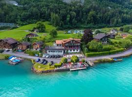 Boutique Hotel Bellevue B&B am Brienzersee Iseltwald Interlaken，位于伊瑟尔特瓦尔德的酒店