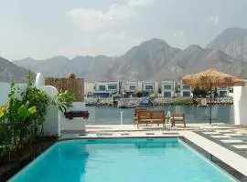 Jungle Breeze Villa, Al Dana Villas