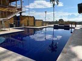 Ecohotel Guaduales Nature，位于佩雷拉的酒店