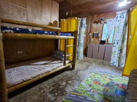 J Travel Trail Inn in Hubangon, Mahinog, Camiguin，位于Mahinog的酒店