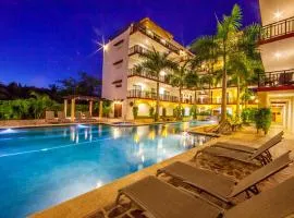 Gorgeous Penthouse across from Beach with Ocean Views!