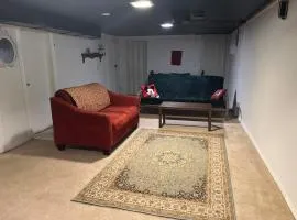 Hilltop Orchard Guest Suite with Scenic View