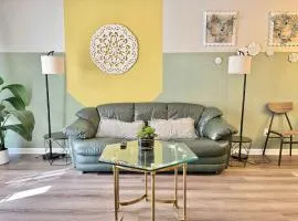 NEW ENTIRE PLACE COZY QUIET 2b2b TOWNHOUSE SP1275