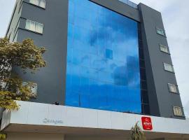 Atrium Express Hotels，位于帕劳阿佩巴斯的酒店