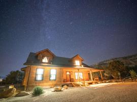 Pinyon Ridge Ranch Near Zion NP Hot Tub Pets OK，位于奥德维尔的酒店