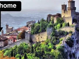 All'ingresso delle antiche mura della città