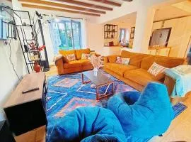 Felicità - Longère with swimming pool and large garden