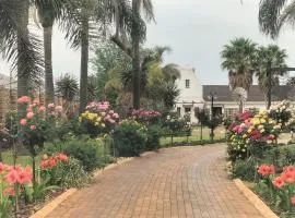 Madeley House Unit 1 near Oliver Tambo Airport