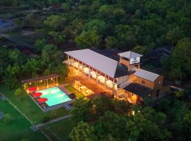 Chaarya Lake，位于蒂瑟默哈拉默的酒店