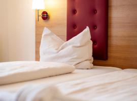 Hotel Rössle Berneck，位于阿尔滕斯泰希的酒店