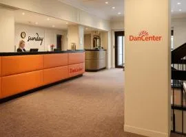 Winchester Cathedral View By Dancenter