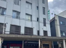 駅本ビル民宿4階