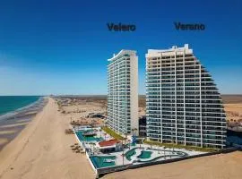 Family Paradise! Splash in The New Lazy River and Sleep In Luxury Encantame Velero 2101