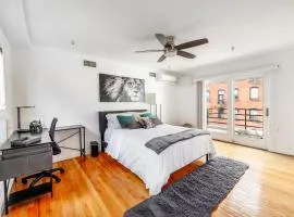 Modern 3BR Townhouse with Private Rooftop & Parking Minutes to NYC