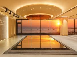 Ramada by Wyndham Gangwon Sokcho，位于束草市的酒店