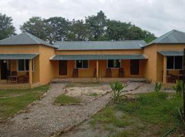 Chital lodge，位于奇旺的酒店