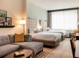 St Charles Coach House, an Ascend Collection Hotel