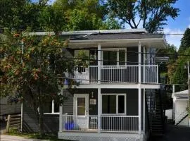 希库蒂米图尔斯提奇酒店