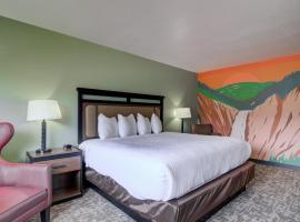 Ridgeline Hotel at Yellowstone, an Ascend Collection Hotel，位于加德纳的酒店