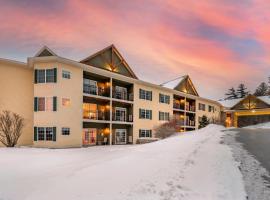 Mountain Edge Suites at Sunapee, an Ascend Collection Hotel，位于Newbury的酒店