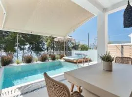 Mella Roa - Villa Onyx