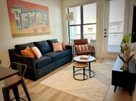 Charming 1BR Retreat - Walk to Gruene Hall Upscale Amenities，位于格伦的酒店