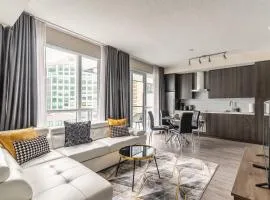 Modern 1 Bedroom Condo Front Street Downtown Toronto