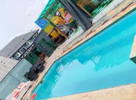 FMH Hotel，位于Ede的酒店