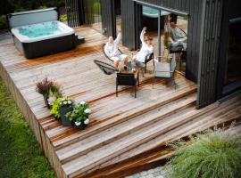 Villa Lakstīgalas Lux，位于Skrīveri的酒店