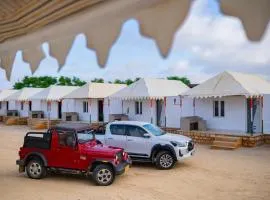 Royaal Exotic Family Luxry Resort And Camp