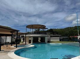 Nacazcol Hotel y Villas，位于科克的酒店