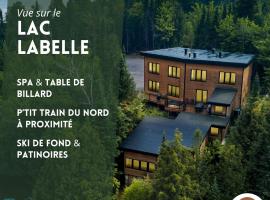 Lazy Bear Lake House，位于Labelle的酒店