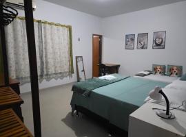 Jardim Primavera，位于帕尔马斯的带停车场的酒店