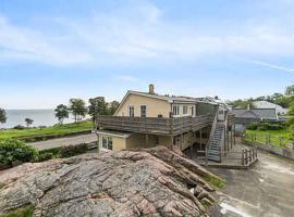 Beautifull 2-Room Apartment With Sea View，位于桑德维格的酒店