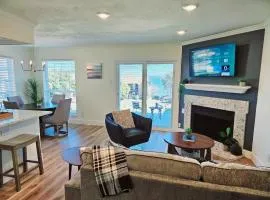 Lake living, modern and cozy