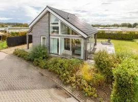 Enjoy luxury and comfort in holiday villa Kavel 10