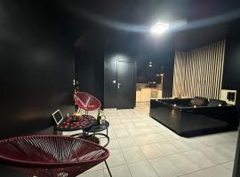 L écrin Love room avec balnéo au coeur de Sedan，位于色当的酒店