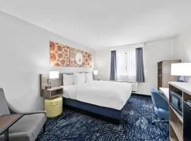 Clarion Pointe