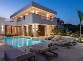 Lanik Luxury Pool Villa