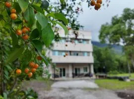 Shu Hai Cui Hu Homestay