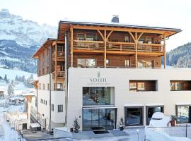 Hotel Ciasa Soleil，位于拉维拉的酒店